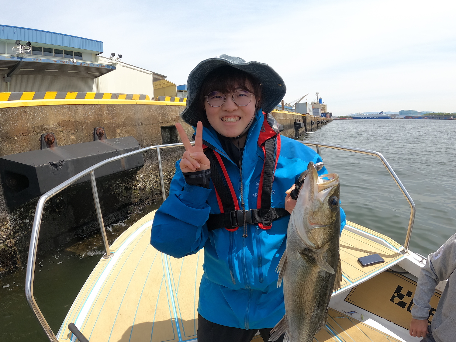 釣りガールへの道 女子にもおすすめ 初心者女子の釣行レポート Bluestormers Bluestorm ユーザーブログ Bluestorm 高階救命器具株式会社