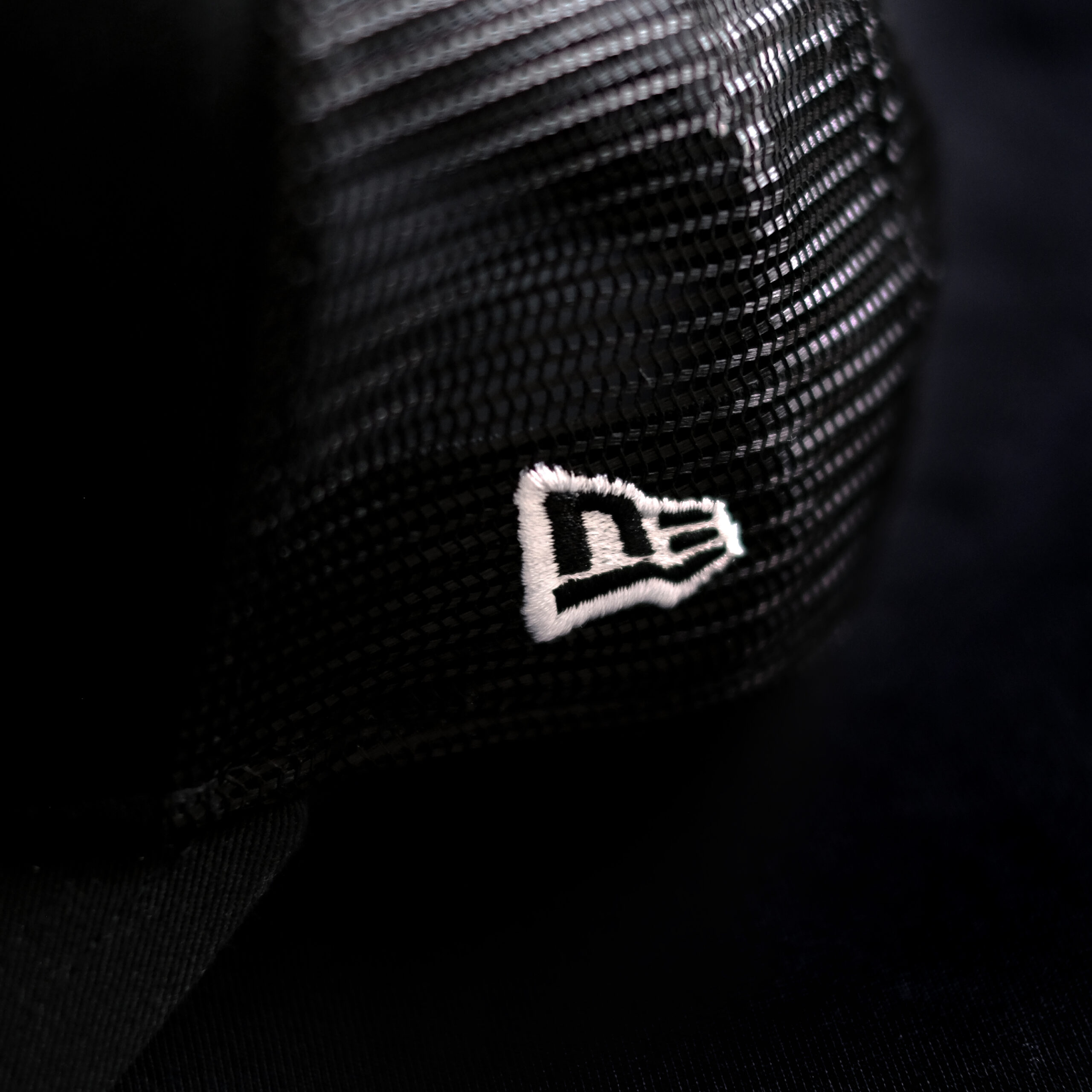NEW ERA × Bluestorm メッシュトラッカーキャップ SS23_940AFTR